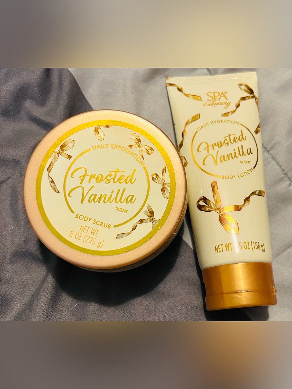 Frosted Vanilla Body Scrub & Lotion Set - Cream/Gold
